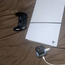 DIGITAL PS5 FOR 350$ WORKING FINE IN 100% CONDITIONS COMES WITH A ZEN