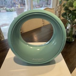 Moon-shaped kettle bell 