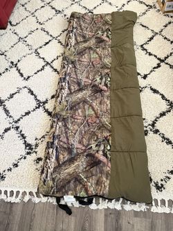 Realtree Sleeping Bag • Camo • 