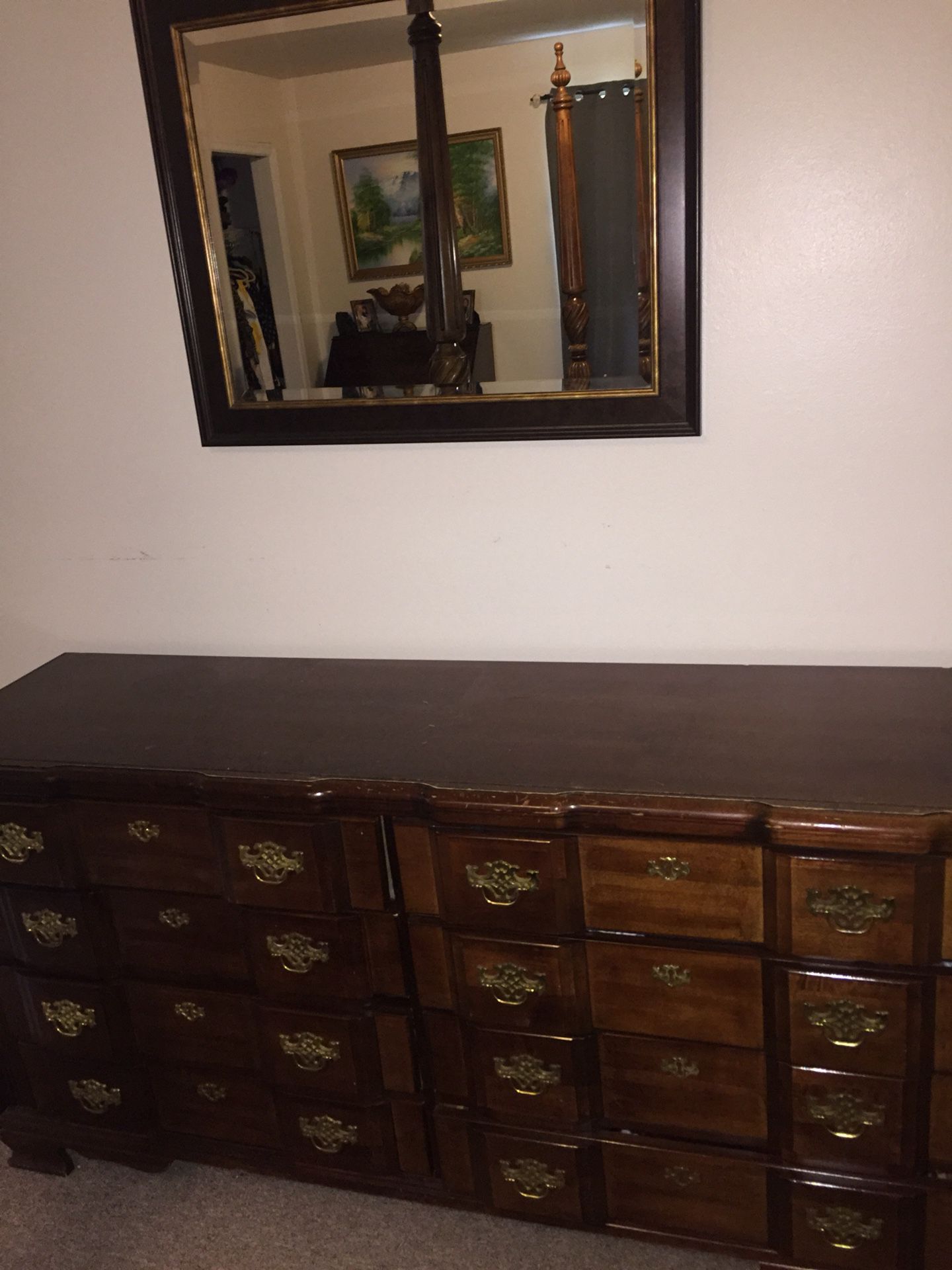 Dresser with 8 drawers $60