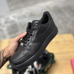 Nike Air Force 1 Low '07 Black