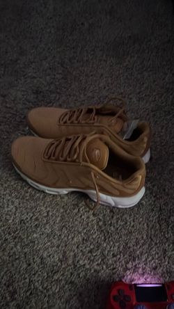 Brown nike air max size 9