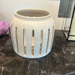 Crate And Barrel Porto Cream Hurricane