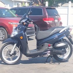 It's A 2005 X Y N HD