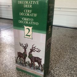 Holiday Decorative Deer (Wood)