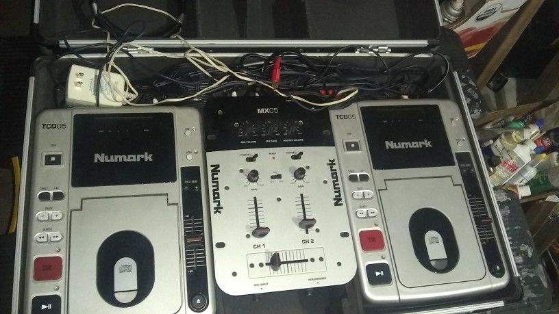 DJ Audio Equipment
