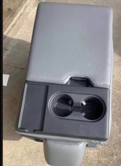 2024 F-250 Center console