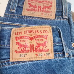 505 Levi's Size 40 32