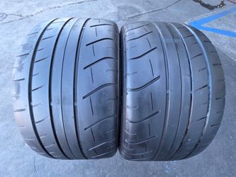 2 USED TIRES DUNLOP 285/35/20