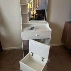 Vanity Table Set with Storage Stool