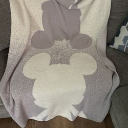 Barefoot Throw