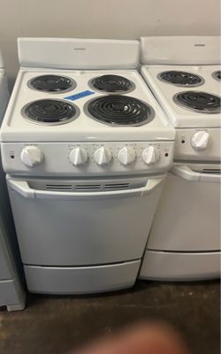 Hotpoint Electric Stove( semi new)