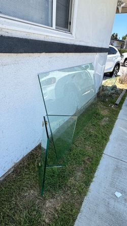 Glass dining table