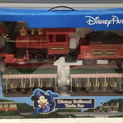 DISNEY 1998 Walt Disney  Railroad Train Set W/Sound Light Smoke: Nice @@