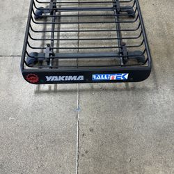 Yakima Basket Cargo Carrier