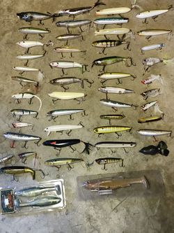Fishing Tackle top water Striper & Bass Tackle all nice brand is like new 48 pieces take it all lot for $240