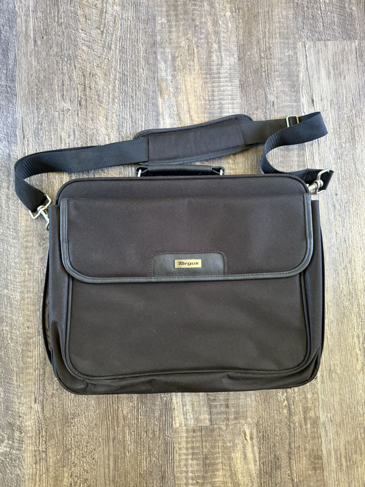 Targus Laptop Briefcase