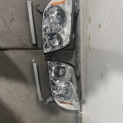 03-05 4Runner headlights & filler