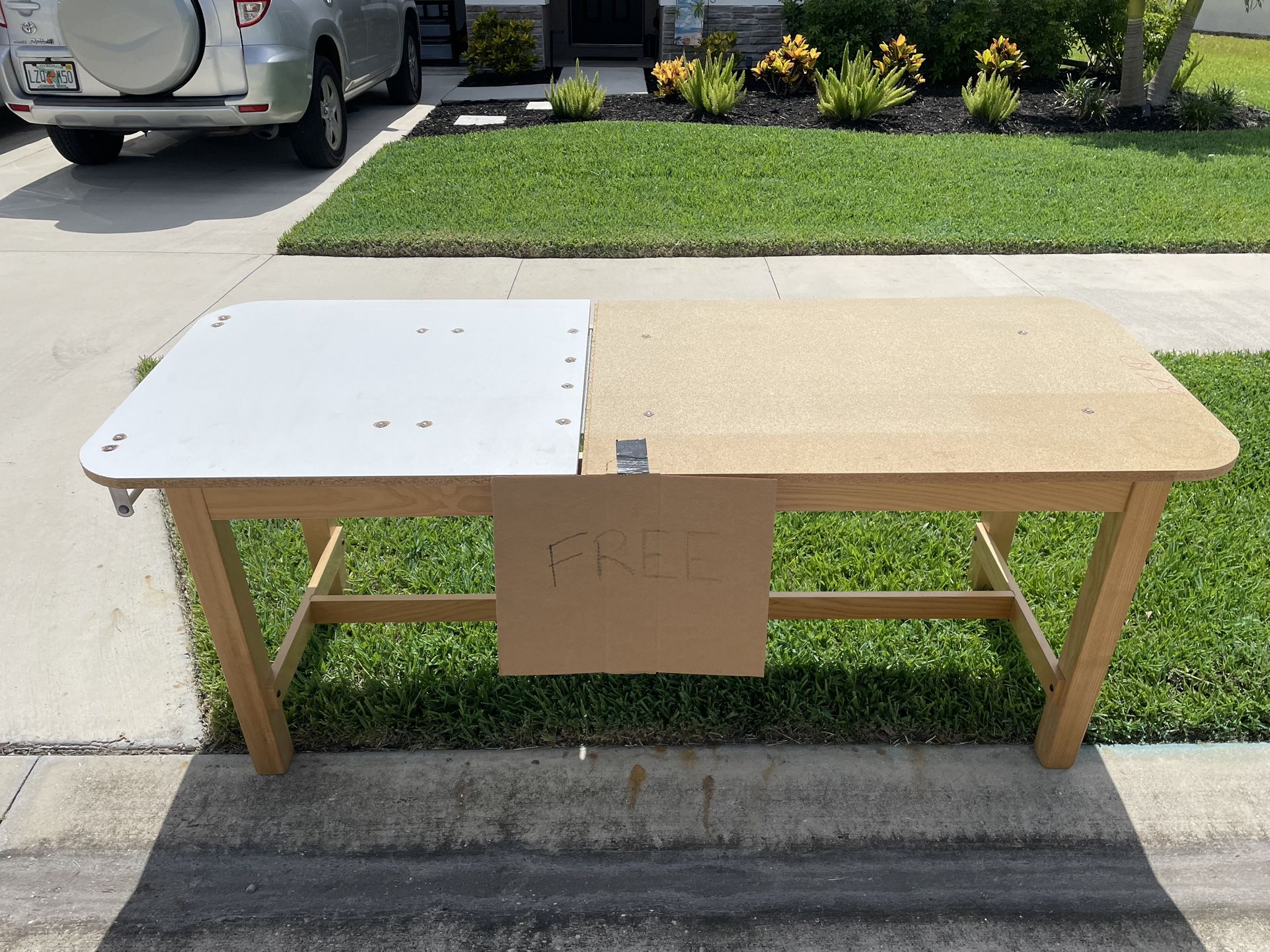 FREE TABLE WORKBENCH Curb Alert