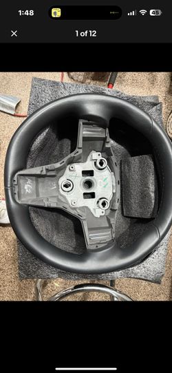2017-2023 Tesla Model 3 & Y Steering wheel OEM 1095222. In Great Condition !