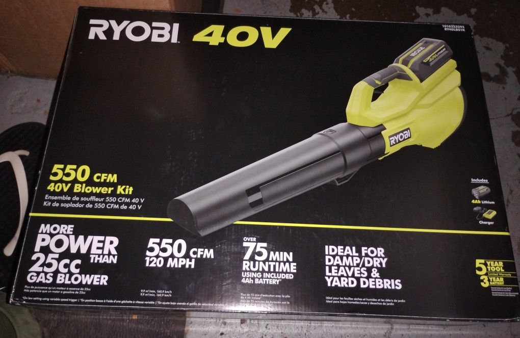 RYOBI 40V 550 CFM BLOWER KIT INCLUDES 4Ah LITHIUM BATTERY AND CHARGER NEW