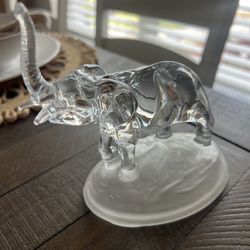 Vintage Crystal Glass Elephant 6 1/2 “ tall