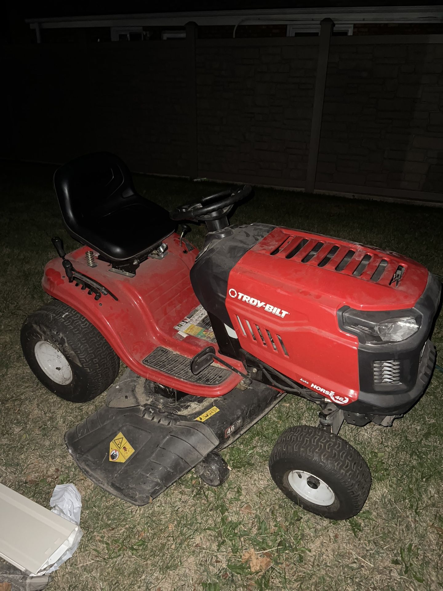 Riding lawn mower
