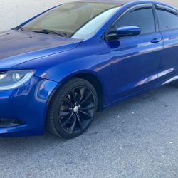 2015 Chrysler 200