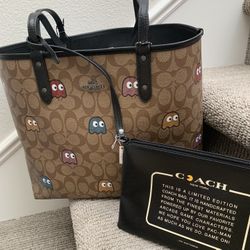 New With Tags Coach PAC MAN Reversible City Tote Purse Bag With Removable Makeup Wristlet Signature Canvas