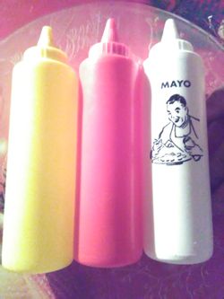 Condiments dispenser