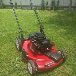 Toro Self Propelled Lawnmower 22in