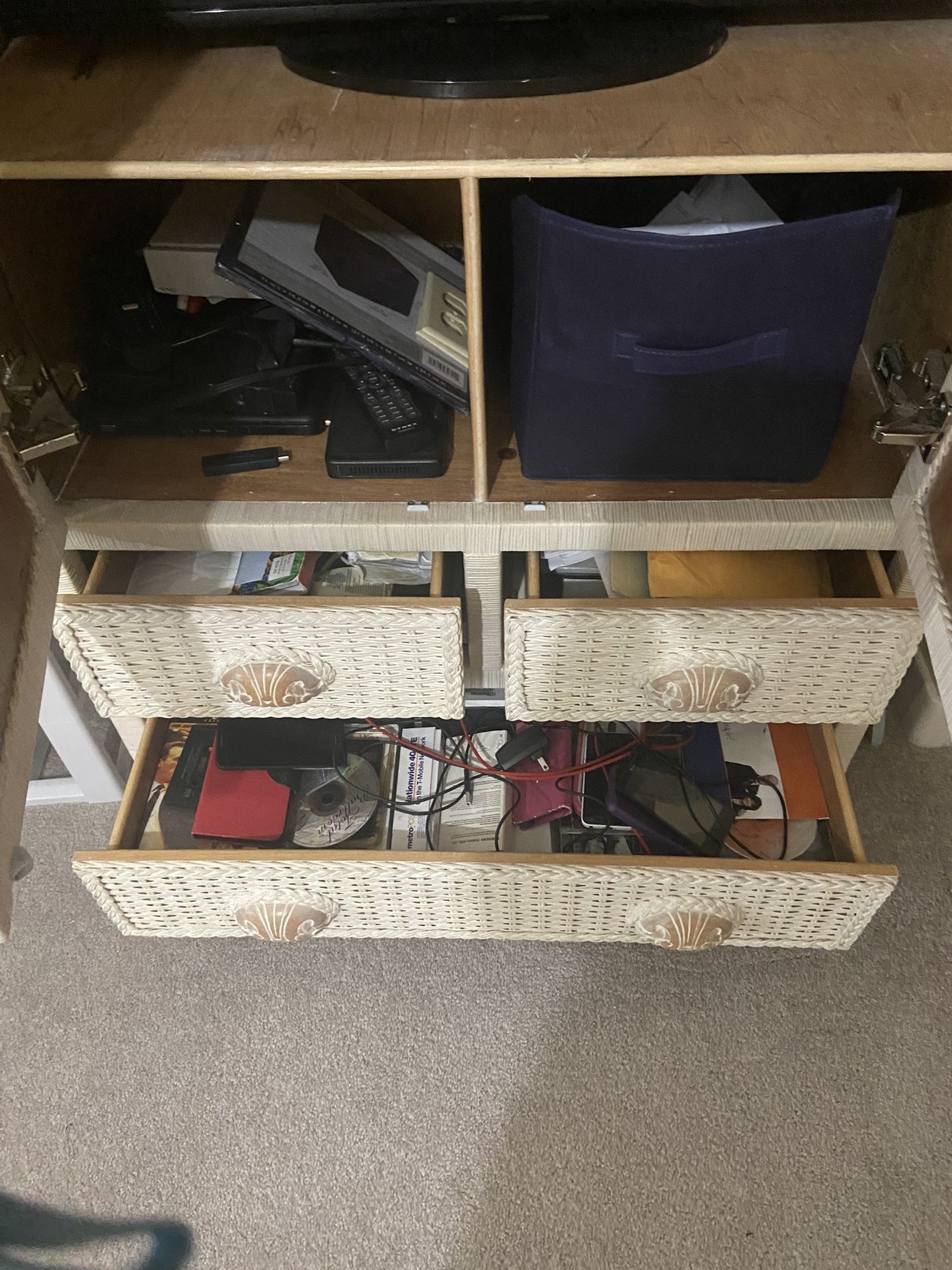 Nice Entertainment Cabinet