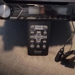 Pioneer DEH-S4000BT Remote and bluetooth mic