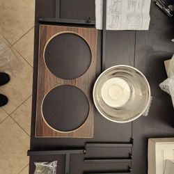 Elevated Dog Feeding Bowls