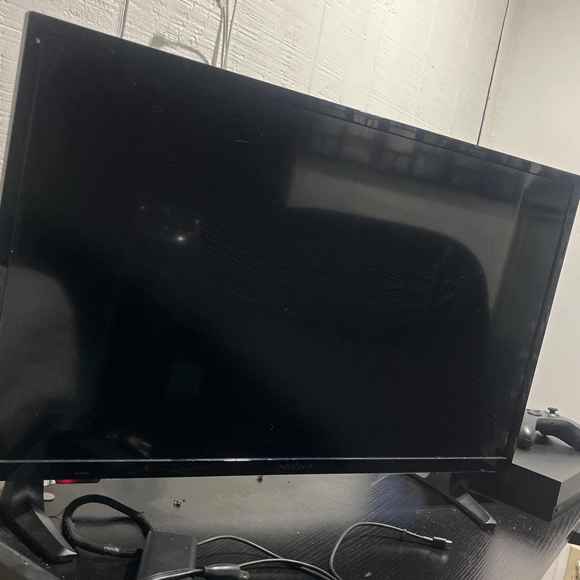 34 Inch Insignia Smart Tv 