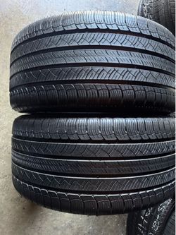 Pair of 295 40 20 Michelin latitude tour hp tires