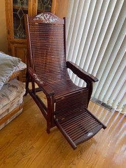 Vintage Chinese Rosewood recliner