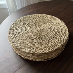 10 Round Woven Placemats Plate Chargers