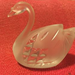 New Swan Statue