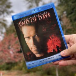 END OF DAYS (BluRay, Like New)