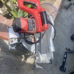 SkilSaw Small Table Saw