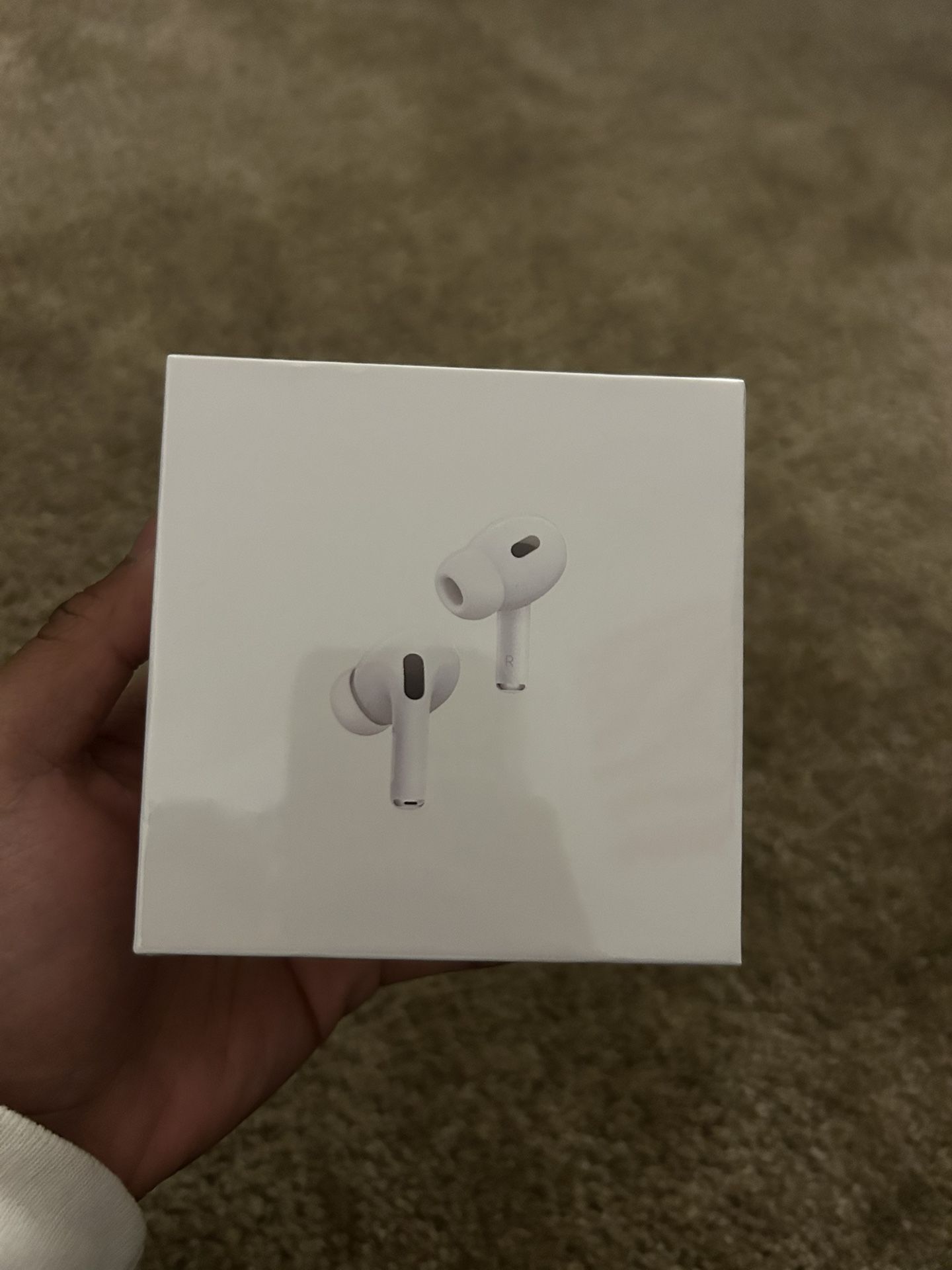 AirPods Pro (2nd generation) with MagSafe Charging Case (USB-C)