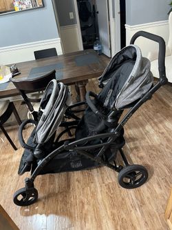 Contours Options Elite V2 double stroller Very Good Condition