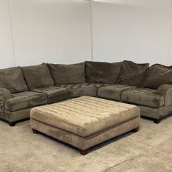 Klaussner Sectional Couch Sofa *Free Delivery*