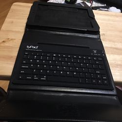 black bluetooth keyboard