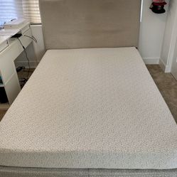 Queen size bed - Box Spring, Mattress, Headboard And Frame