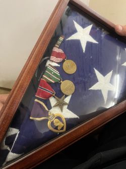 USA flag Military Memorabilia and Medals in case