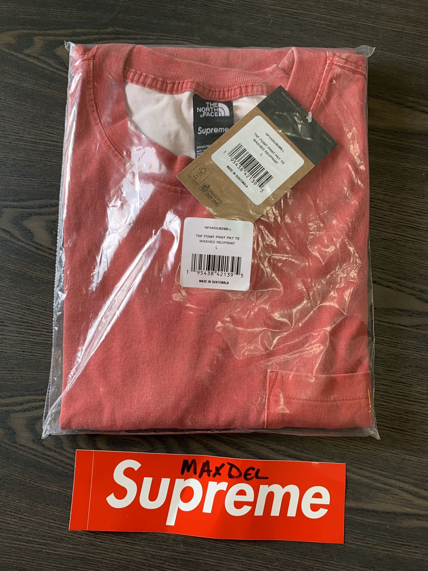 🔥Supreme®/The North Face®  Pigment Pocket Tee Red Large 🔥