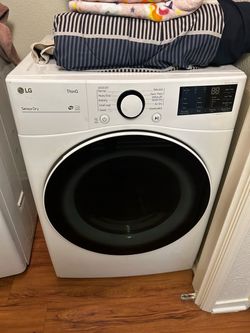 LG ThinQ SensorDry Front-Load Dryer White