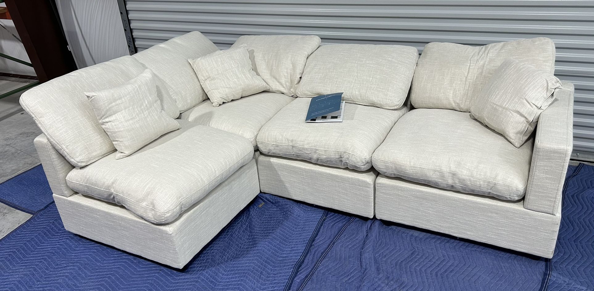 4 Piece Modular Sectional (Brand New)